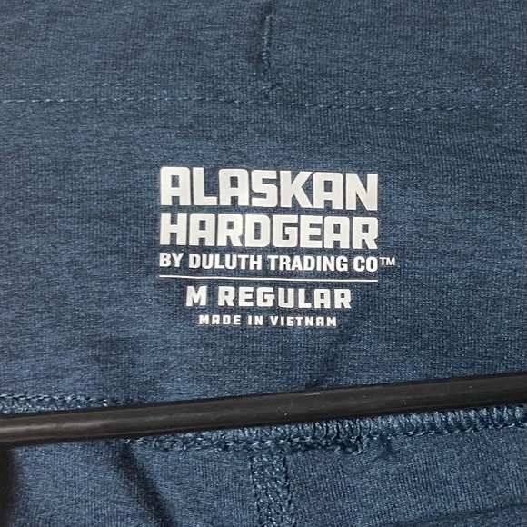 Duluth Trading Company Women's Alaskan Hard Gear leggings, M Regular. - Picture 3 of 3